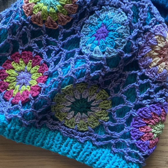 Small winter hats - Picture 5 of 6